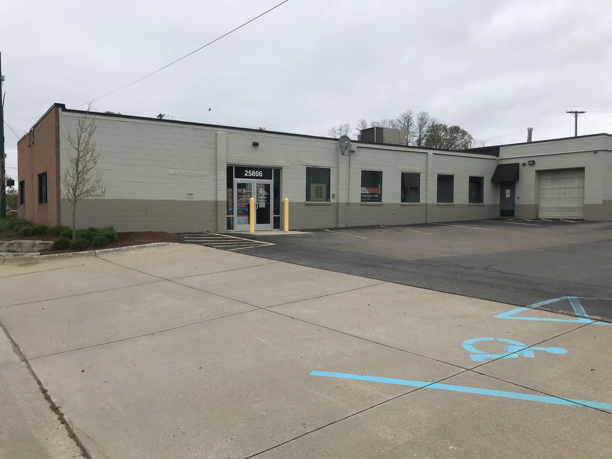 25806 Novi Road