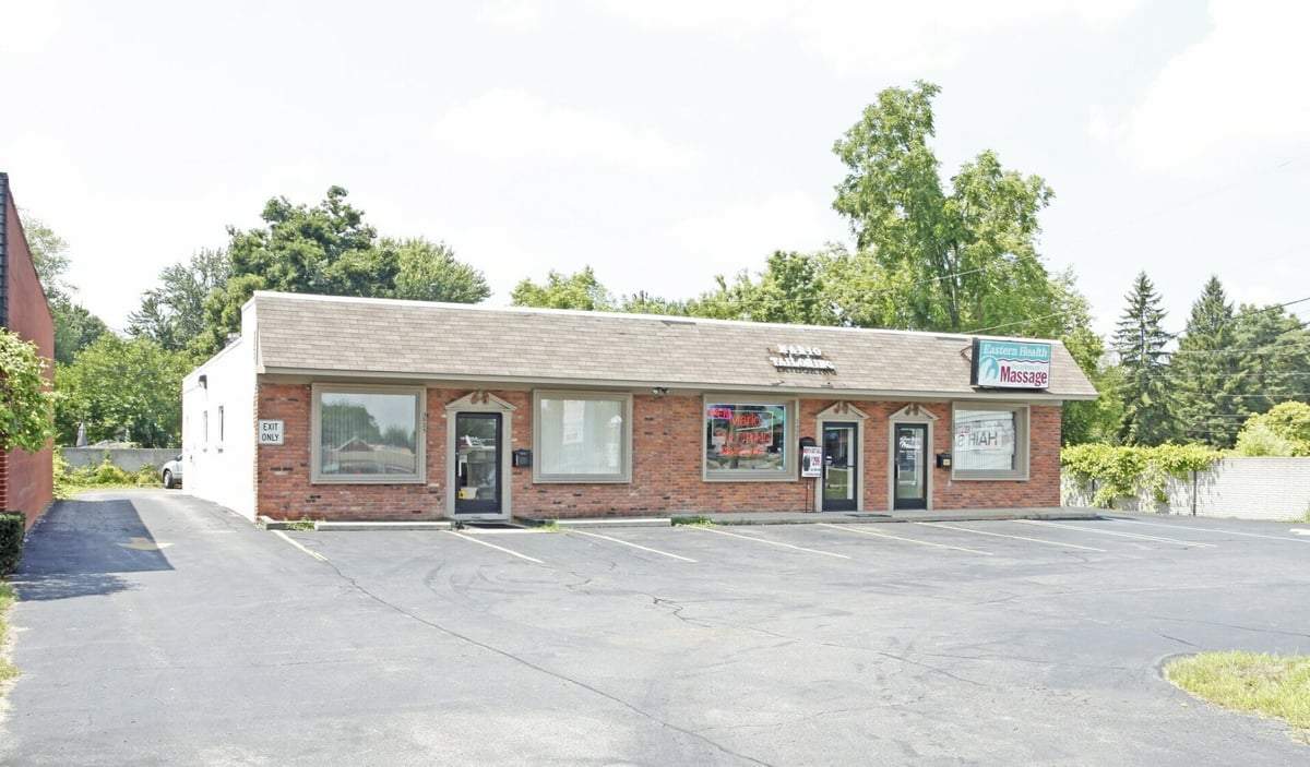 3525 Rochester Rd